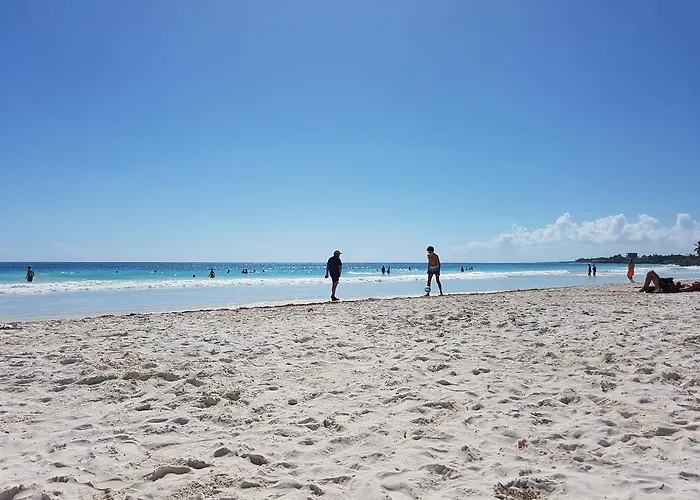 Quetzal * Akumal